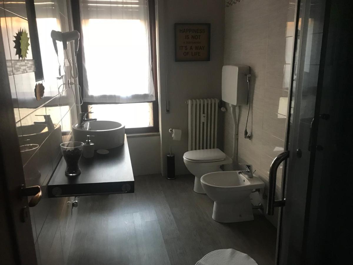 Itremoschettieri Bed and Breakfast Bologna Exteriör bild